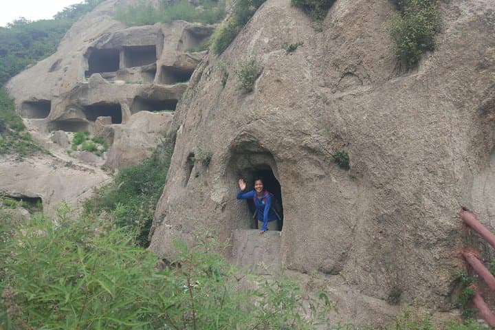 Private Day Tour to Guyaju Cave Dwellings & Longqing Gorge Ice Lantern Festival from Beijing photo 6