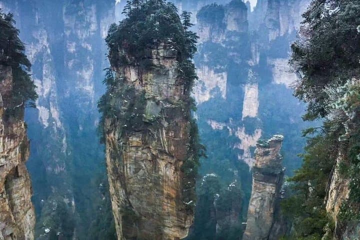 Zhangjiajie to Guilin: 5-Night Private Tour Through Avatar Peaks & Li River photo 2