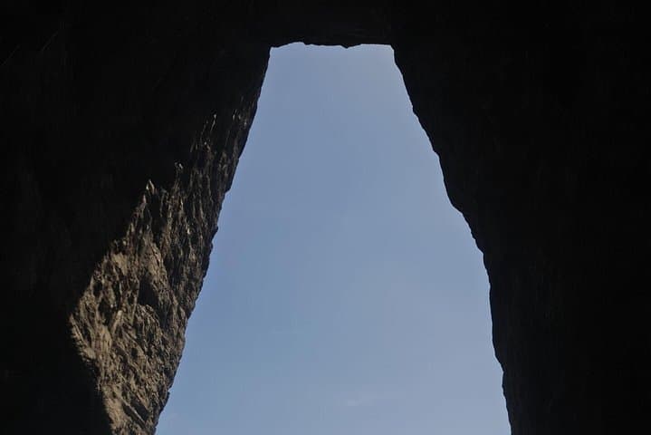 Zhangjiajie to Guilin: 5-Night Private Tour Through Avatar Peaks & Li River photo 4