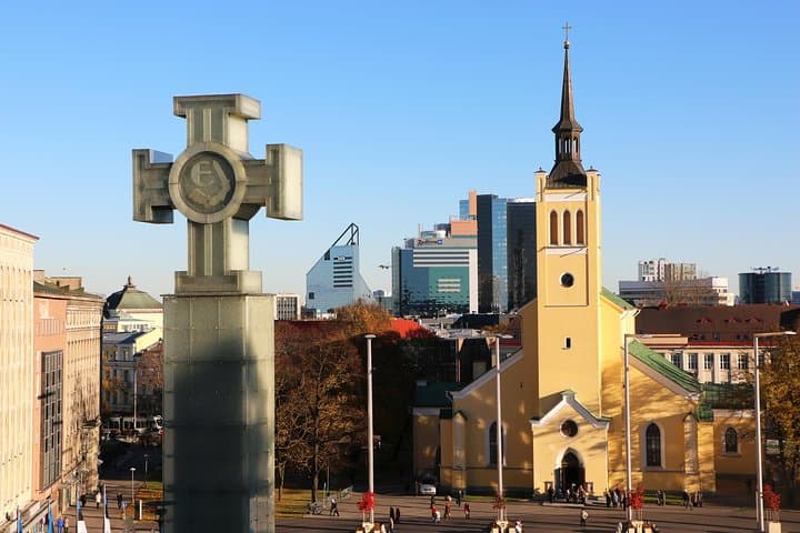 Tallinn Old Town Walking Tour: Private Medieval Highlights & Toompea Views photo 4