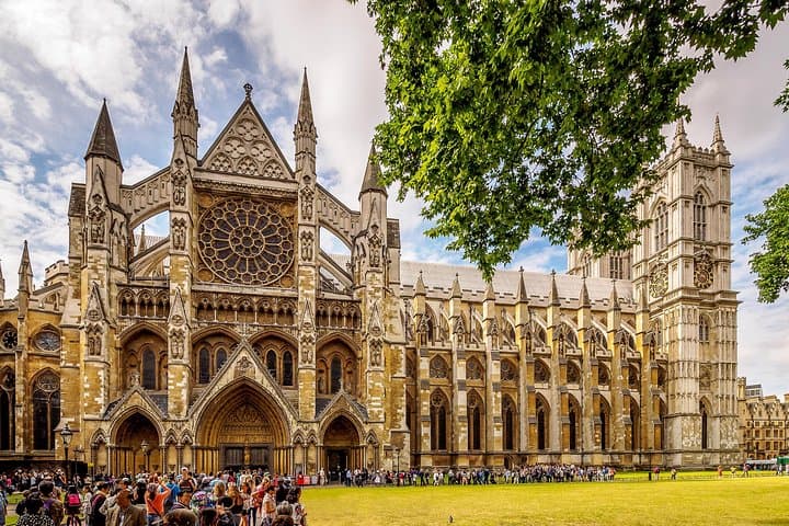 Private Tour: Westminster Abbey & Optional Houses of Parliament — London History Tour photo 3