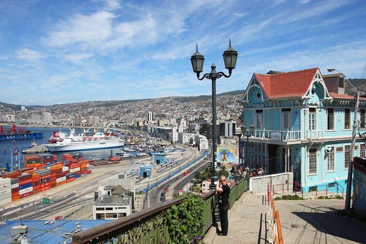 Full-day Valparaíso and Viña del Mar from Santiago — Coastal Hills, Funiculars & Beaches photo 6
