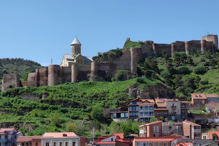 Georgian City Life: 8-Day Cultural & Scenic Tour photo 2
