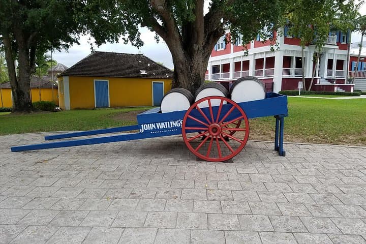 Nassau City Tasting Tour — Wine, Rum Cake & Conch Fritter Samples photo 5