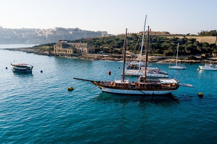 3-Island Cruise from Sliema: Blue Lagoon, Gozo & Malta Bays