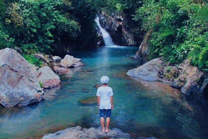 Sambangan Aling-Aling Waterfall Trek & Cliff Slides — North Bali Adventure photo 2