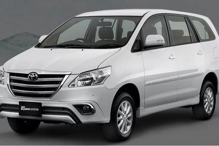 Private Transfer: Hanoi Airport to Hai Phong (Gót Pier) & Cat Ba — Fast, Private Ride