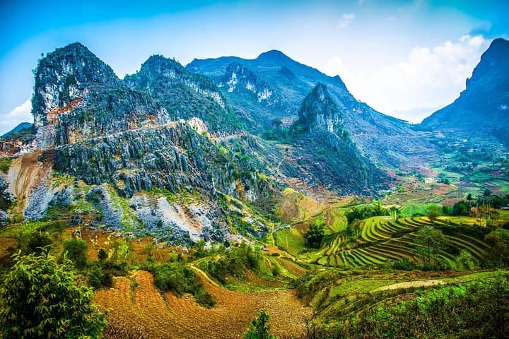 3-Day Ha Giang Loop: Ma Pi Leng Pass, Dong Van Plateau & Ethnic Homestays