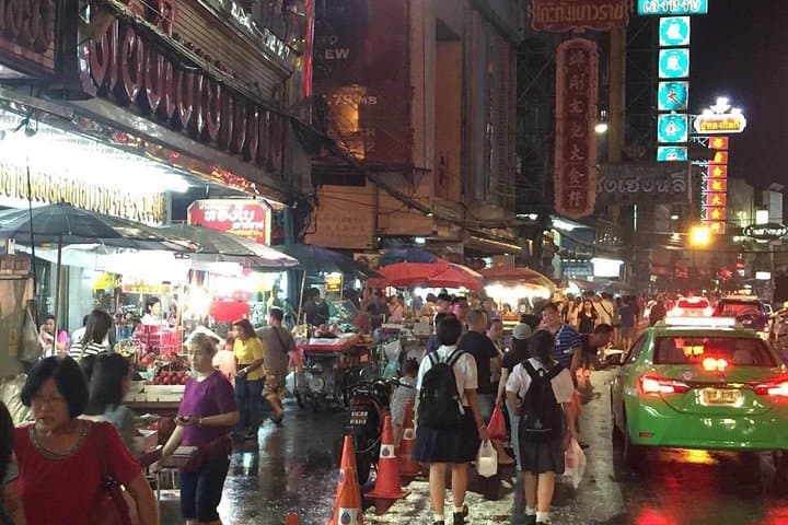 Bangkok Chinatown Street Food Walking Tour: Private Yaowarat Night Eats photo 4