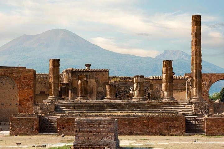 Private Pompeii Day Trip from Rome — Explore the Ruins beneath Vesuvius photo 6