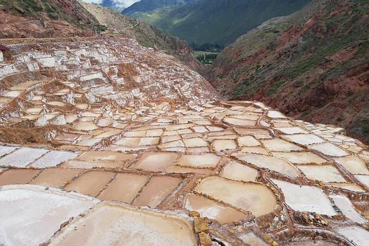 Full-Day Sacred Valley Tour: Maras, Moray, Maras Salt Mines & Ollantaytambo photo 1