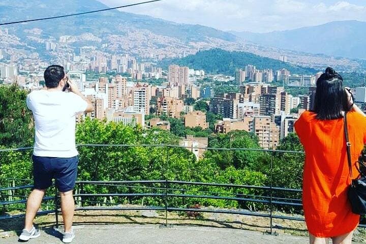 Medellin Historical City Tour — Memory Museum, Botero & Metro Cable to Santo Domingo Savio photo 3