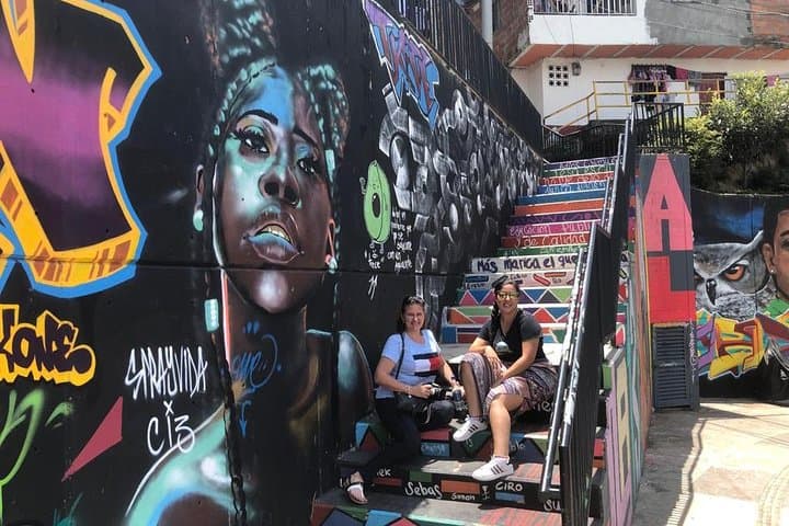 Medellín Day Tour: Comuna 13 Graffiti, Botero Plaza & Arví Park Cable Car photo 4