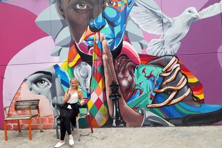 Medellín Day Tour: Comuna 13 Graffiti, Botero Plaza & Arví Park Cable Car photo 6