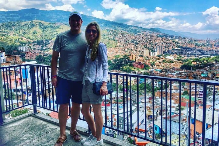 Medellín Day Tour: Comuna 13 Graffiti, Botero Plaza & Arví Park Cable Car photo 5