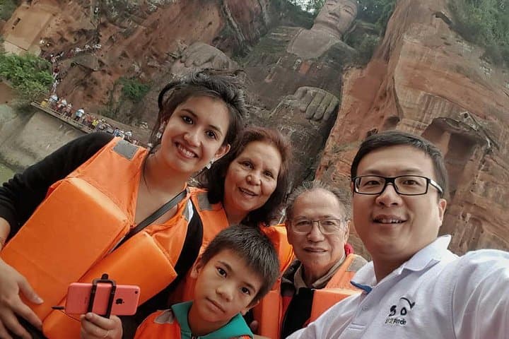Mt Emei and Leshan Giant Buddha: 2-Day Cultural Hike from Chengdu photo 4