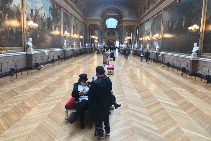 Versailles Day Trip from Paris — Palace, Hall of Mirrors & Gardens with Transport photo 4