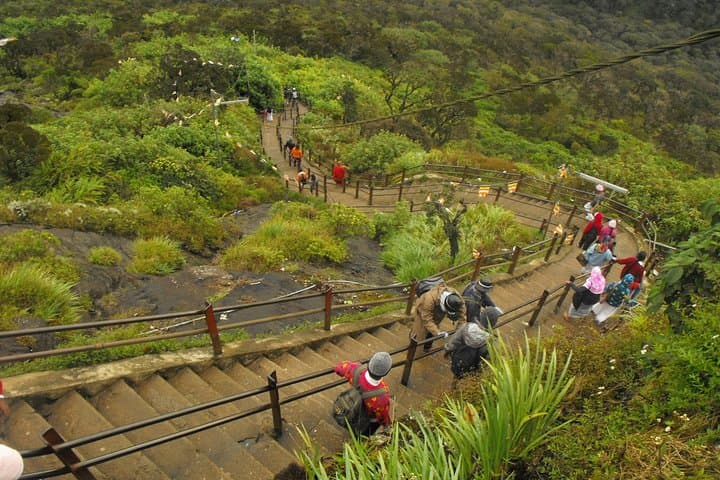 Adams Peak Night Hike & Kitulgala Whitewater Rafting — 2-Day Adventure from Colombo photo 5