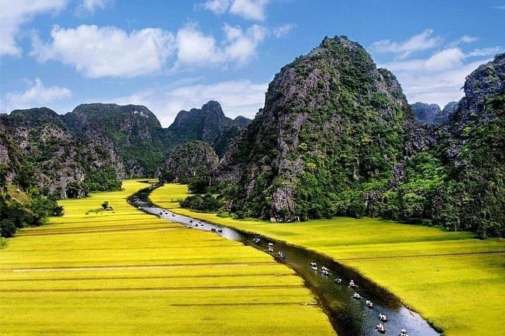 Tam Coc & Mua Cave Day Trip from Hanoi — Hoa Lu, Am Tien & Boat Ride photo 2