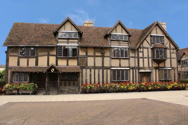 One Day Through England: Stonehenge, Bath, the Cotswolds & Stratford-upon-Avon from London photo 4