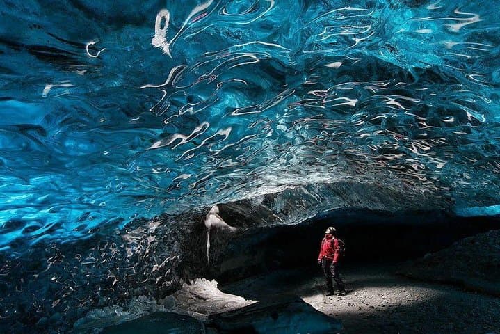 3-Day Iceland: Ice Cave, Glacier Hike & Northern Lights from Reykjavík
