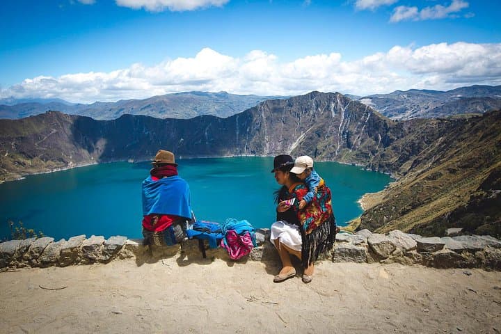 Quilotoa-Crater-Lake-and-Indigenous-Markets-Day-Trip-from-Quito photo 2