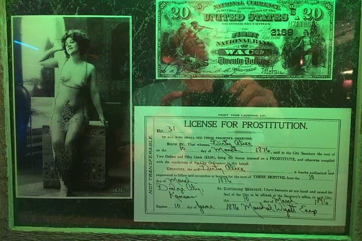 Strolling Galveston's Red Light District: Crime, Casinos, and Coastal Stories photo 6
