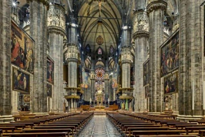 Duomo Cathedral Guided Tour: Insider Tips for Visiting Milan's Gothic Masterpiece photo 4