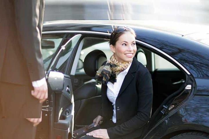 Dambulla to Bandaranaike Airport Private Transfer — Reliable Door-to-Door Ride photo 2
