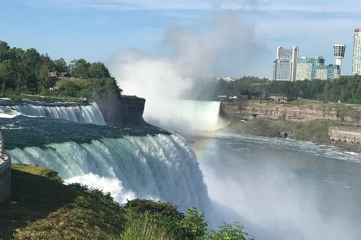 Niagara Falls Day Trip from New York City: Viewpoints, Boat Options & Practical Tips