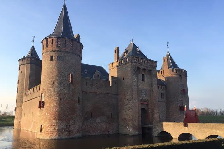 Private 4-Hour Holland Tour from Amsterdam in a Jaguar — Local Guide & Countryside Stops photo 4