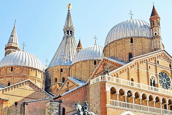 Padua Walking Tour: Must-See Sites & Local Stories photo 2