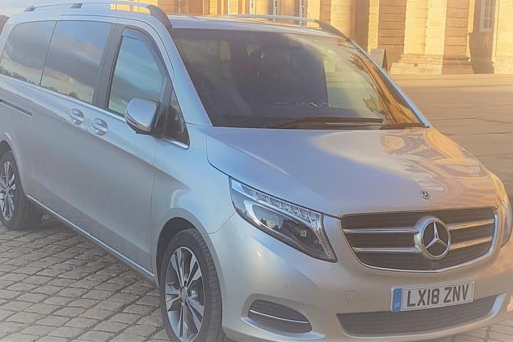 Private Heathrow Transfer to Stonehenge — 3-Hour Self-Guided Visit photo 3