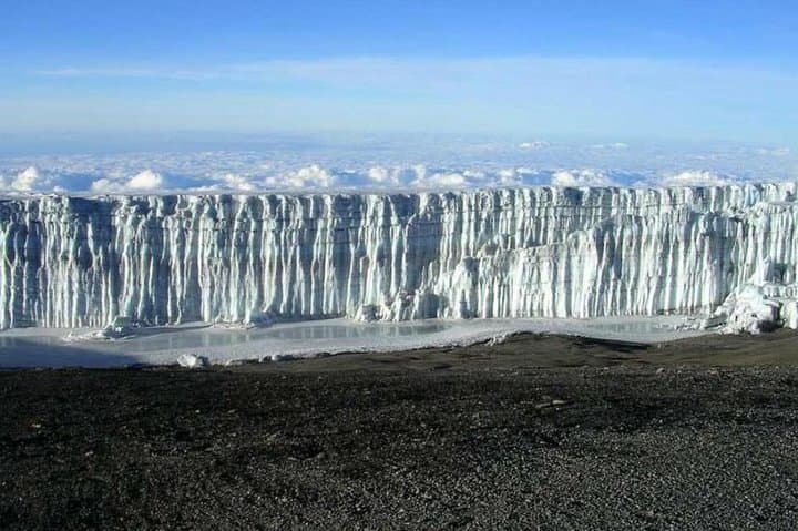 7-Day Lemosho Kilimanjaro Climb: Shira Plateau to Uhuru Peak