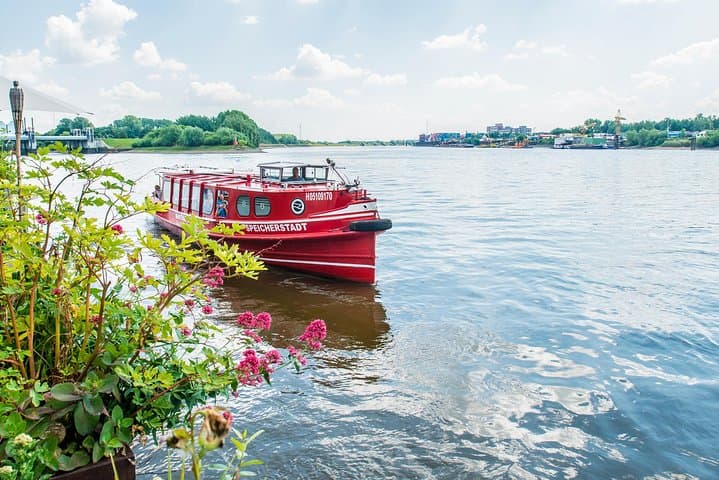 Hamburg Harbor Hop-On Hop-Off: Maritime Circle Line Cruise Guide photo 4