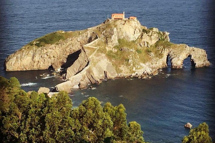 Bilbao to San Sebastian Private Sightseeing: Basque Coast, Surf Towns & Gastronomy