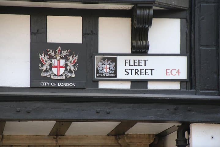 London Historical Pubs Walking Tour — Small-Group City Pub Crawl photo 6
