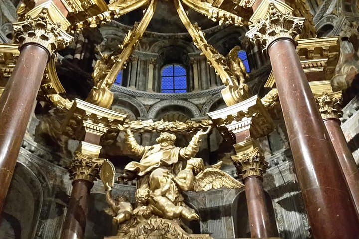 Toulouse Walking Through History — Private Guided City Stroll photo 6