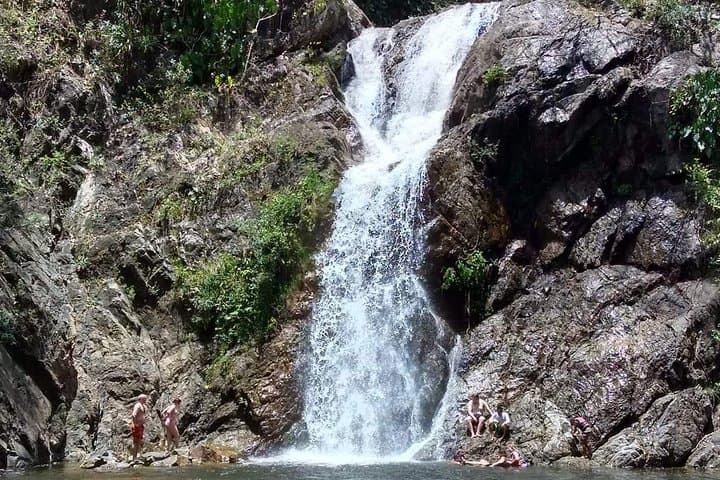 Xunantunich and Macal River Jungle Pontoon: Mayan Temples & Waterfall Cruise photo 4