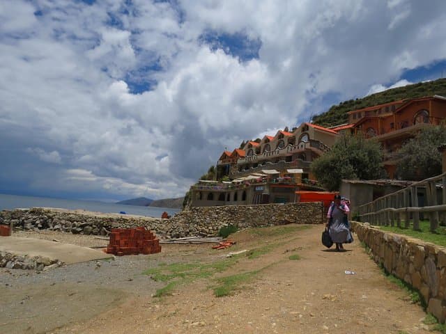 Day Tour to Lake Titicaca from La Paz: Uros, Isla del Sol & Copacabana photo 3