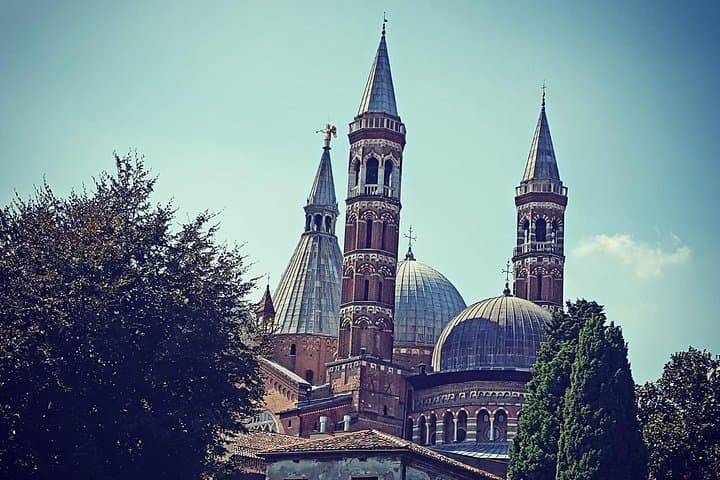 Padua Walking Tour: Must-See Sites & Local Stories photo 3