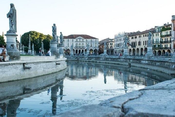 Padua Walking Tour: Must-See Sites & Local Stories photo 4