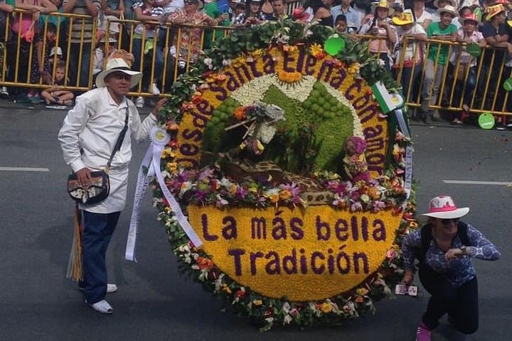 Silleteros of Santa Elena: History, Tradition and Build Your Own Silleta photo 4
