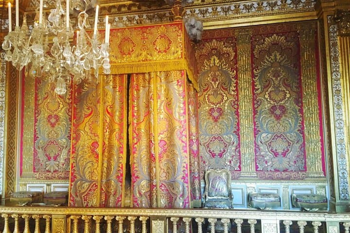Versailles Private Half-Day Guided Tour from Paris with Hotel Pickup photo 4