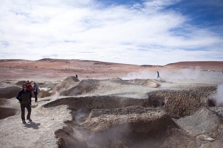 3-Day Uyuni Salt Flats Air-Expedition: High-Altitude Salt Desert & Laguna Circuit photo 4
