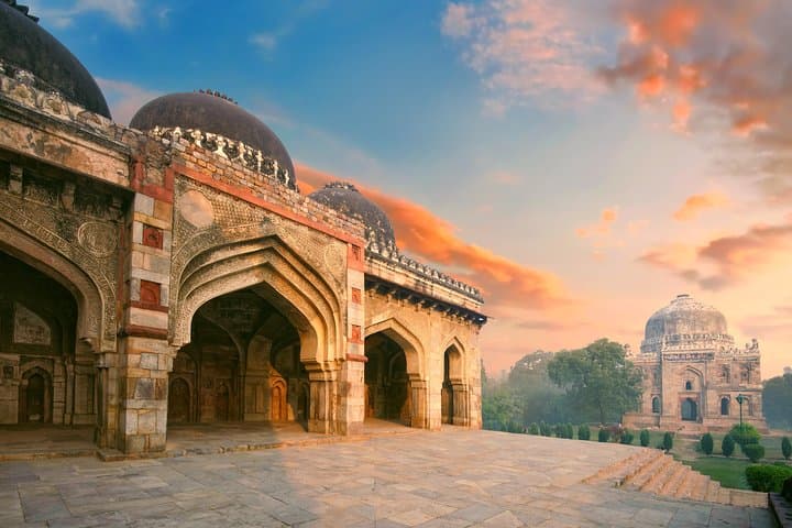 Delhi Monuments Half-Day: Humayun's Tomb, Qutub Minar & Lodhi Garden photo 1
