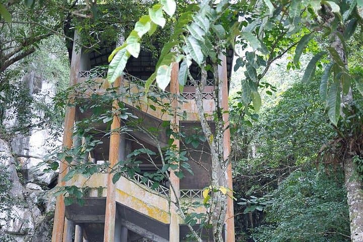 Kuching Fairy and Wind Caves Tour: Half-Day Limestone Cave Adventure from Kuching photo 4