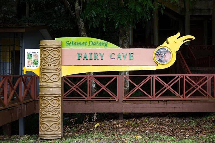 Kuching Fairy and Wind Caves Tour: Half-Day Limestone Cave Adventure from Kuching