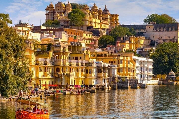 Golden Triangle with Khajuraho & Varanasi — 11-Day Luxury India Tour photo 1