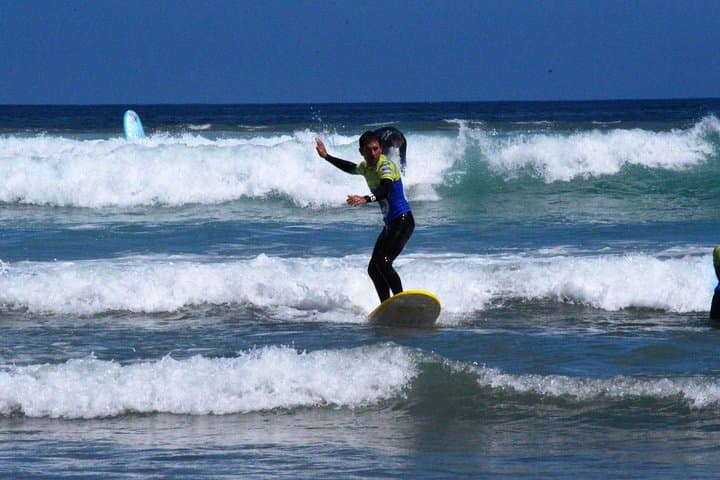 4-Hour Advanced Surf Lesson in Famara, Lanzarote — Improve Technique & Wave Choice photo 4